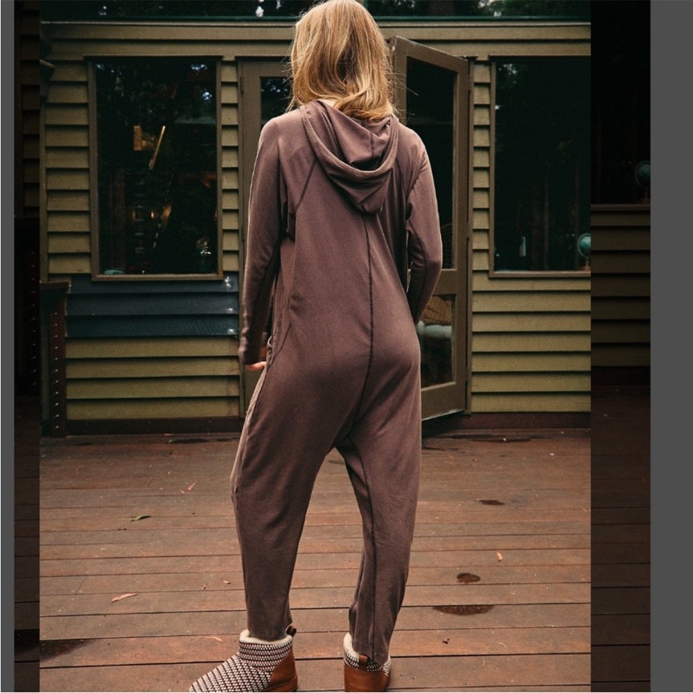 Free People Long Sleeve Onesie With Thumbholes and Hood Size L - Picture 3 of 9